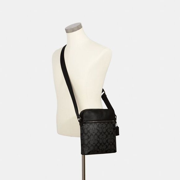 NWT Coach Outlet Houston Flight Bag In Signature Canvas - Picture 4 of 6